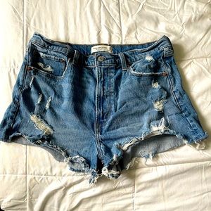 NWOT - Abercrombie & Fitch High Waisted Denim Mom Shorts